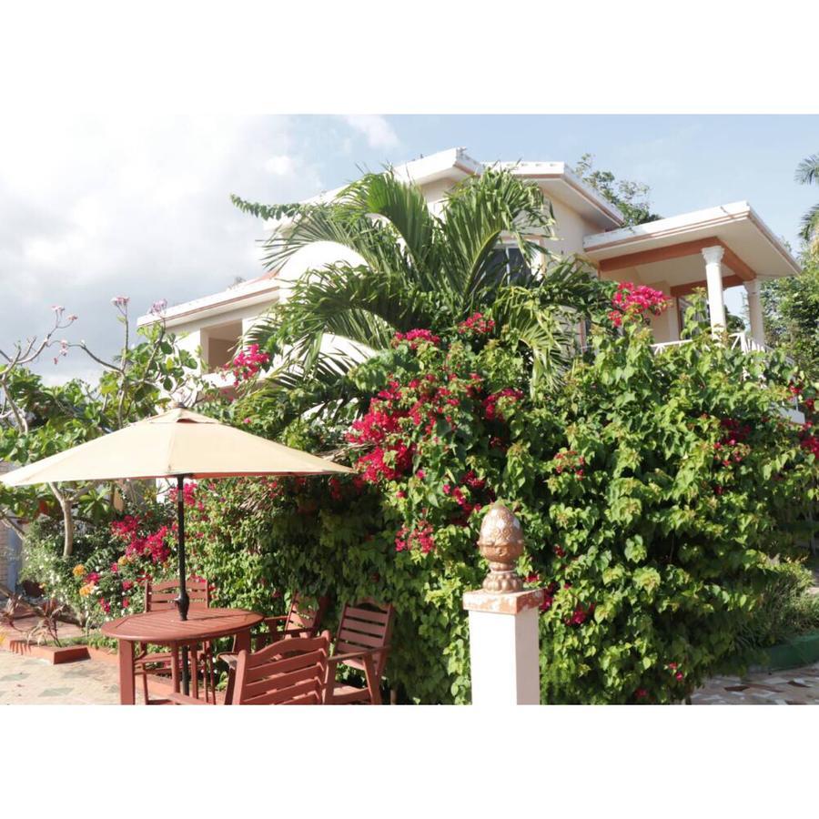 Villa Mimosa Torbeck Exterior photo